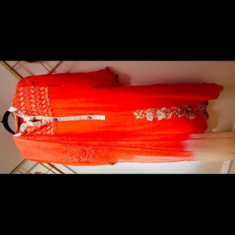 Women’s Indian/ Pakistani embroideried 3 pcs dress set